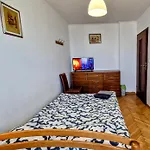 Niebieski Meander Pokoje blisko metra